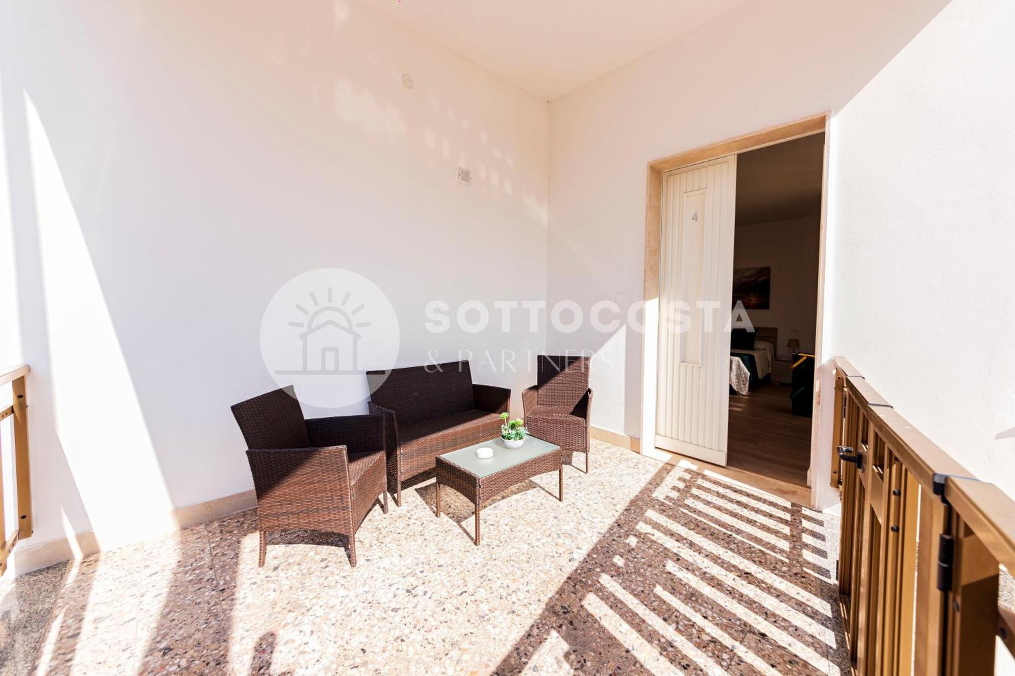 Отель Lory'S House Порто-Чезарео Экстерьер фото