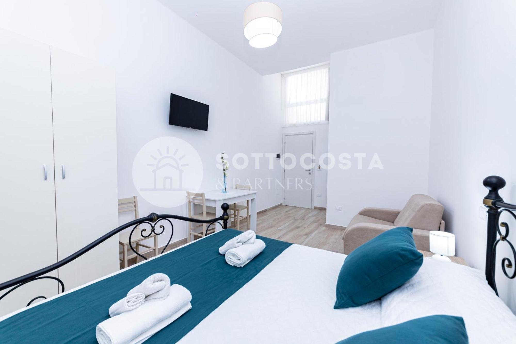 Отель Lory'S House Порто-Чезарео Экстерьер фото