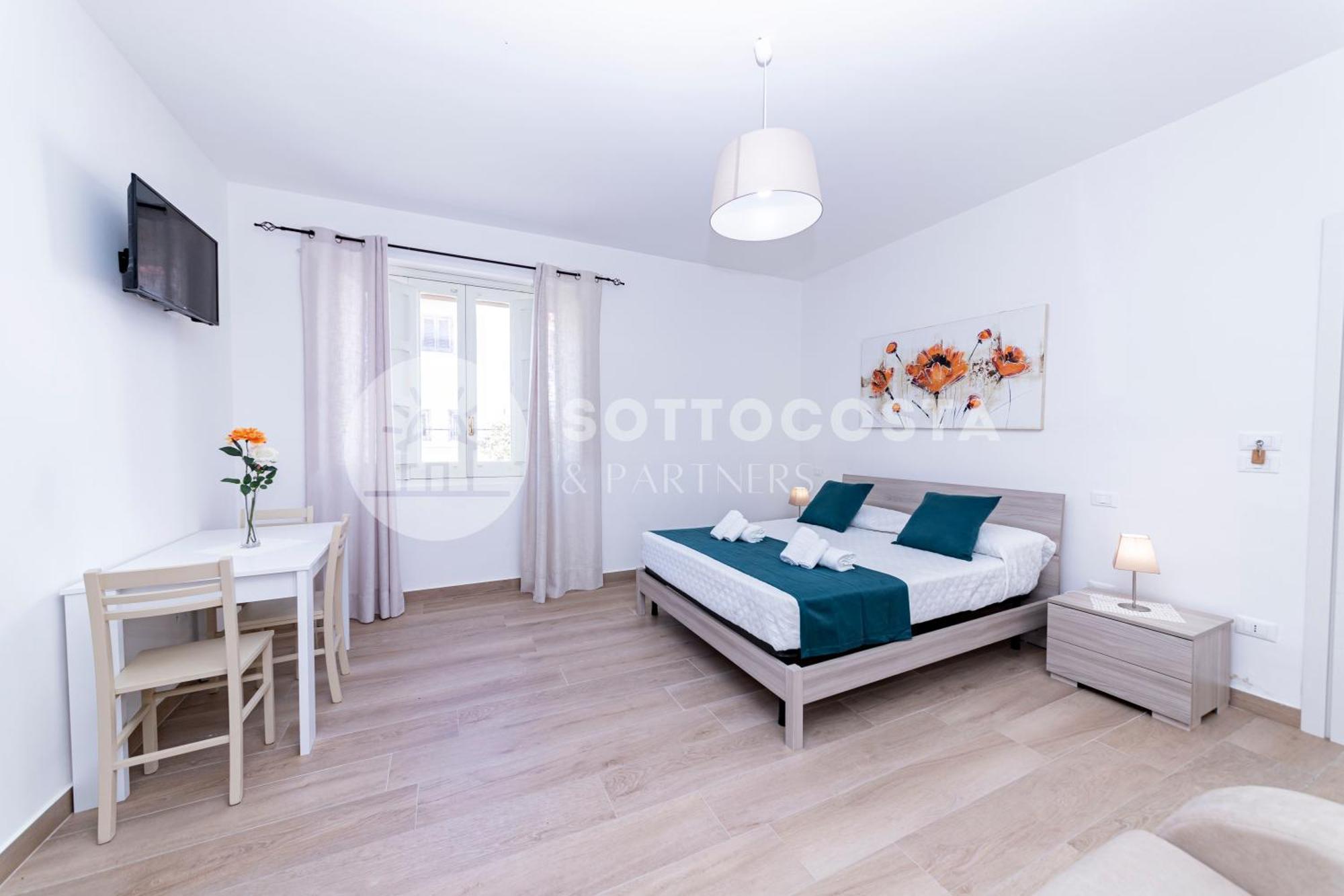 Отель Lory'S House Порто-Чезарео Экстерьер фото