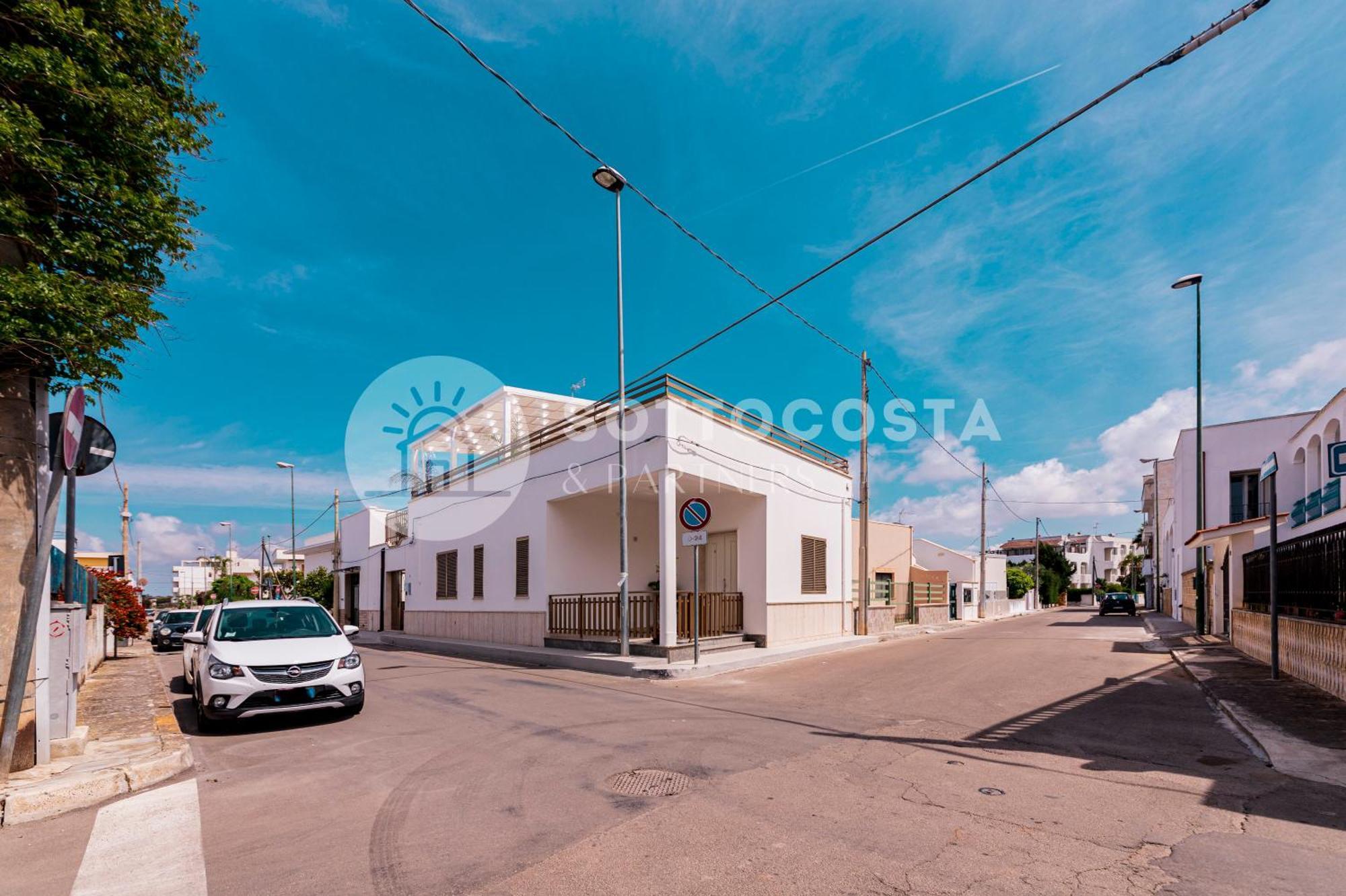 Отель Lory'S House Порто-Чезарео Экстерьер фото